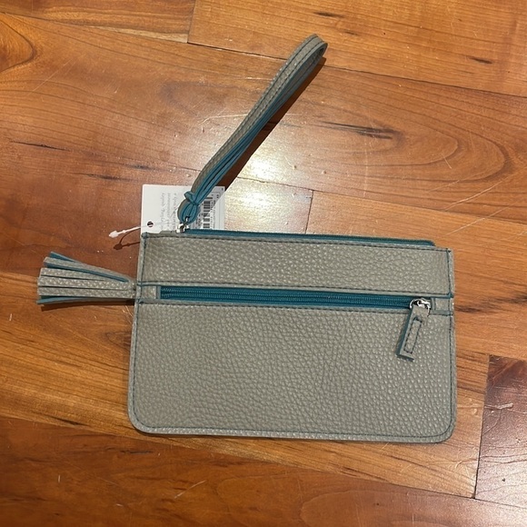 New Croft & Barrow wristlet grey and blue/teal w tassel charm - Picture 3 of 7